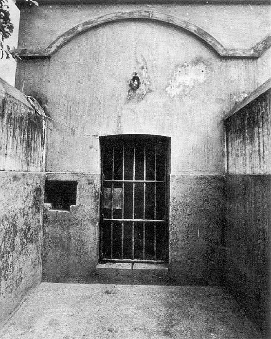 Sri_Aurobindo_prison_cell_alipore_presidency_jail_01.jpg